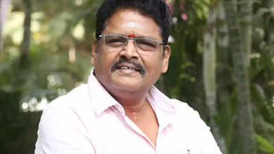 KS Ravikumar compares Ramya Krishnan's Neelambari character with J Jayalalitha; Politician Jayakumar warns