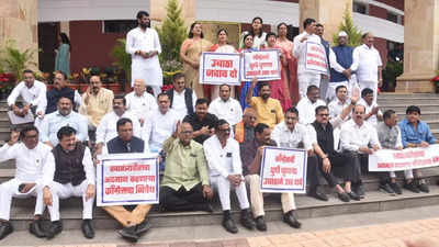 BJP stages protest against Congress over Veer Savarkar issue