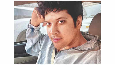 Aditya Deshmukh meets with an accident in Thane