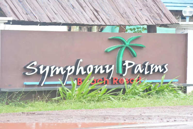 Symphony Palms Beach Resort