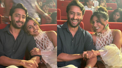 BFFs Hina Khan and Shaheer Sheikh meet at an award show, latter writes "You make it more special for me"