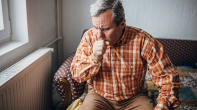 Pneumonia risk in elderly patients increases during winter: Preventive measures that can help