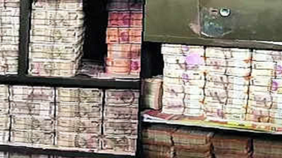 I-T searches: Cash recovery nears Rs 300 crore