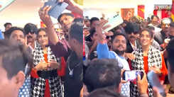 Akshara Singh gets mobbed after her show at Darbhanga; actress security pushes a fan who came too close for a selfie