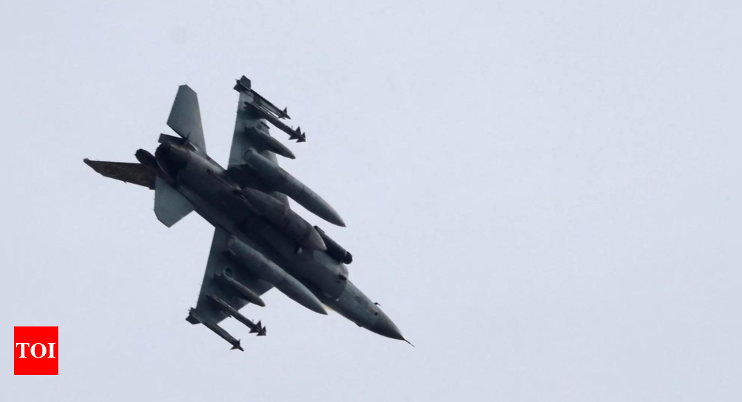 Un avion de combat américain F-16 s’écrase en Corée du Sud lors d’un exercice d’entraînement (sources)