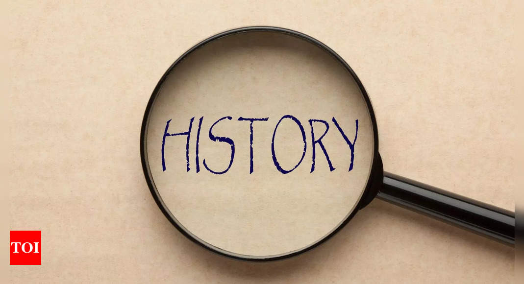 CBSE 12th History Sample Paper 2024: Download & Start Preparing for Your Board Exam Today!