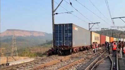 Rail services resume on Kasara ghat line after goods train derailment