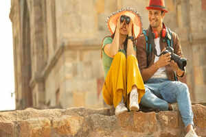 Pack, check and go: A guide to plan an international trip with your partner