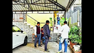 CM’s vigilance cell sleuths search ACS officer’s home