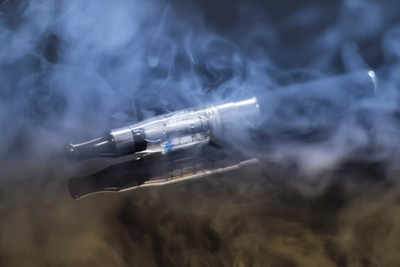 Long use of e-cigarettes may lead to drug addiction: Health experts