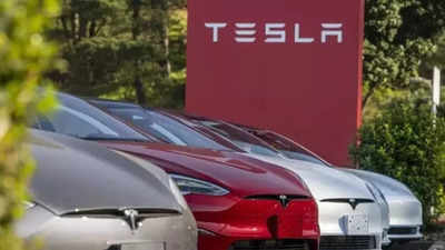 Tesla recalls 2 million US vehicles over lack of Autopilot safeguards