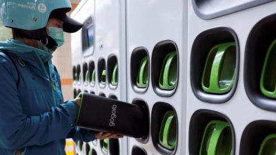 Zeekr, the Chinese electric vehicle manufacturer, reveals a rapid-charging LFP battery
