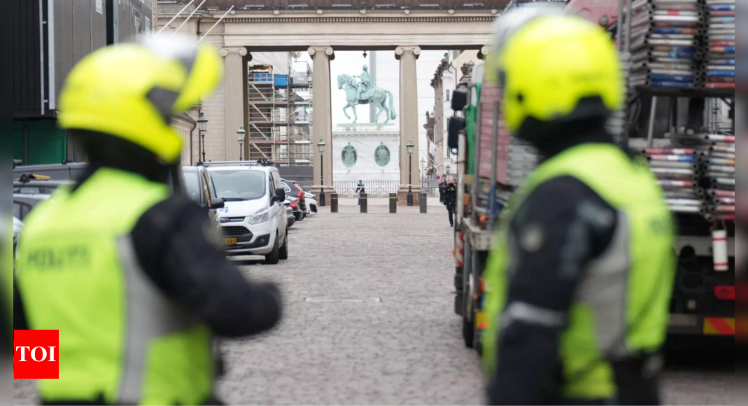 Danish Police Still Searching For 4 Terrorism Suspects After Arrests ...