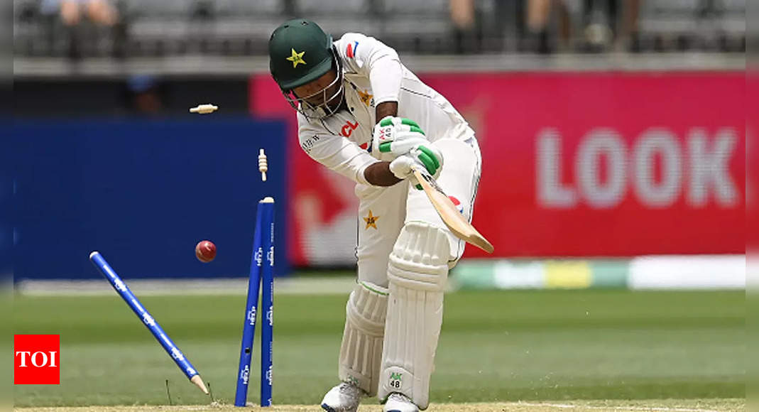 Watch: Mitchell Starc's Peach Of A Delivery To Dismiss Sarfaraz Ahmed ...