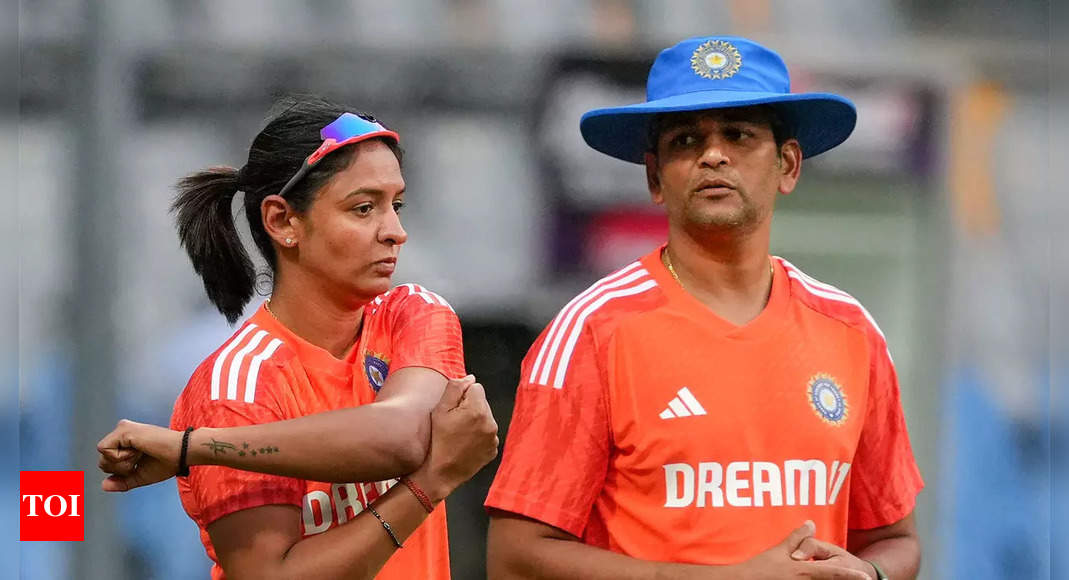 Coach Muzumdar filled in for my lack of Test captaincy experience: Kaur