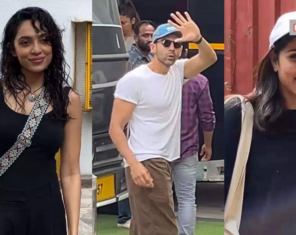 
#CelebrityEvenings: From Sobhita Dhulipala to Kalyani Priyadarshan, Bollywood celebs spotted in Mumbai
