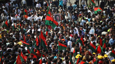 Tens of thousands attend Bangladesh opposition rally calling for government to resign