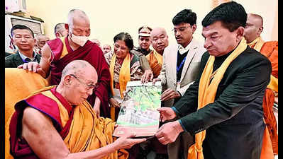 Pray to Buddha to overcomedifficulties, says Dalai Lama