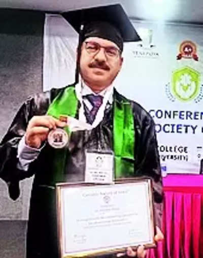 Geriatric Society Of India Fellowship: City Doctor Bags Geriatric ...