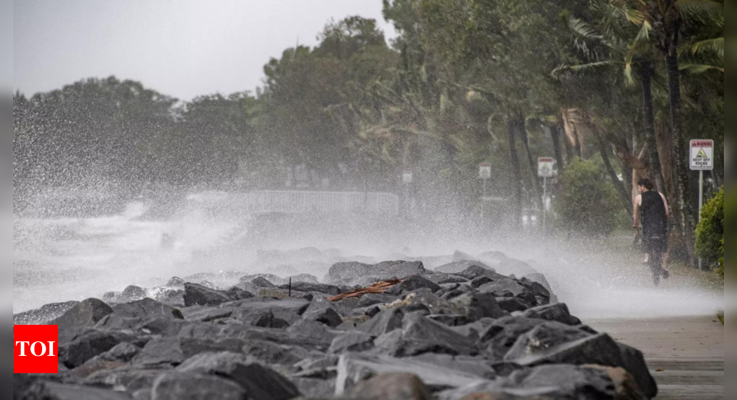 Flooding: Northeastern Australia hit by ‘life-threatening’ flooding