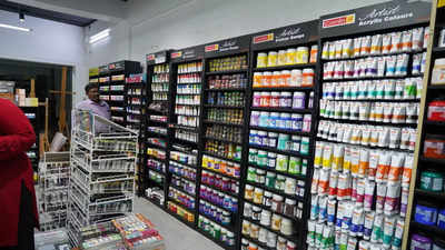 Never say no to customer – this policy helps art supplies store thrive in e-commerce age