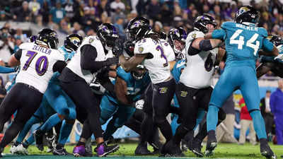 Fans react as NFL referee controversy mars Jaguars vs Ravens game