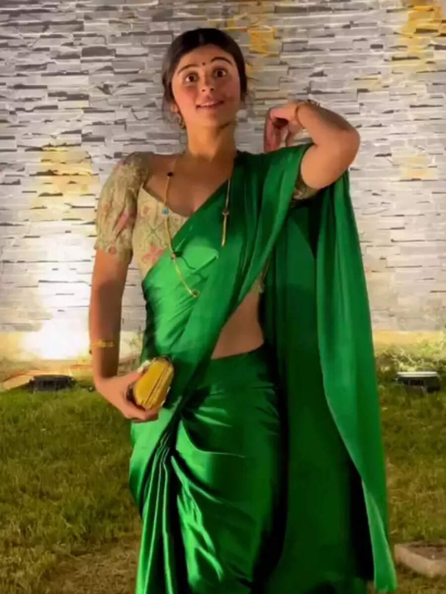 15 ethnic looks of Yesha Rughani for the wedding season | Times of India