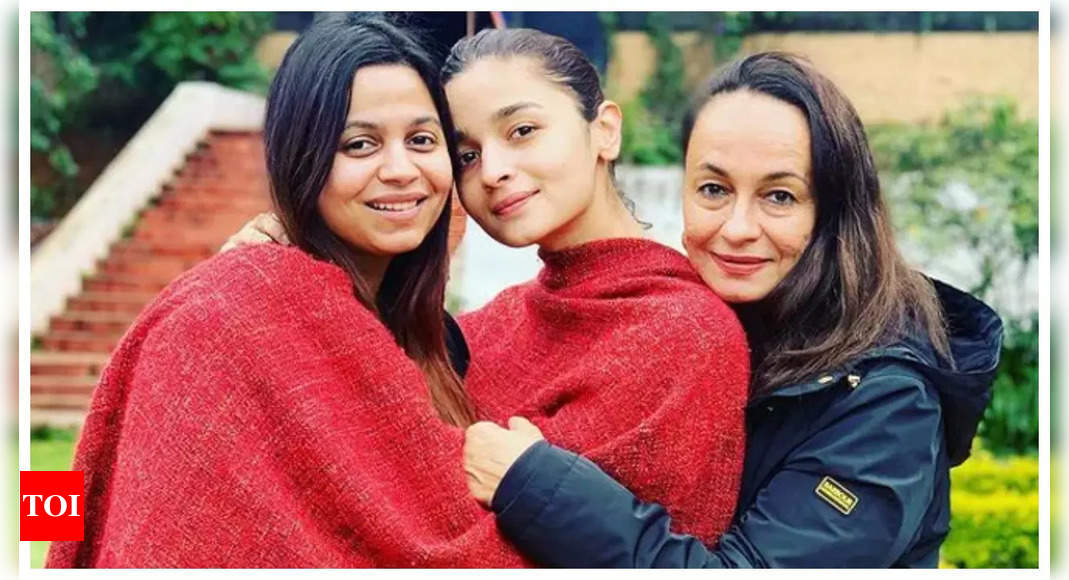 Soni Razdan reveals Alia Bhatt and Shaheen Bhatt have had typical middle-class upbringing as there was never excess money | Hindi Movie News