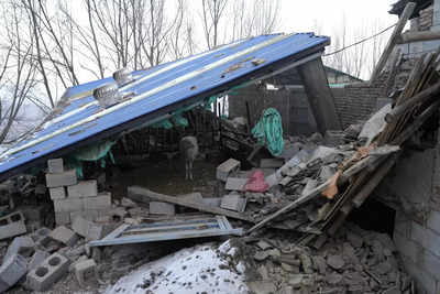 An earthquake in northwestern China kills at least 131 people and is the deadliest in 9 years