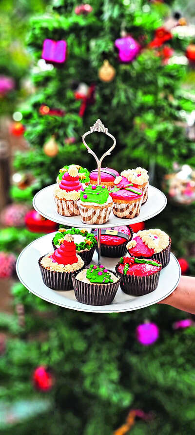 Christmas Bakes: Traditional Christmas Bakes with a Modern Twist: Pune