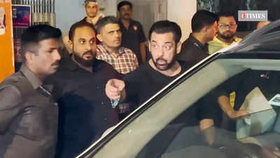 Sohail Khan's birthday bash: Salman Khan gets angry at paps for blocking his parents' car, 'Piche hato sab'