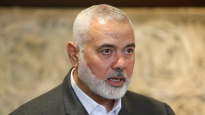 Hamas chief Ismail Haniyeh arrives in Cairo for truce talks
