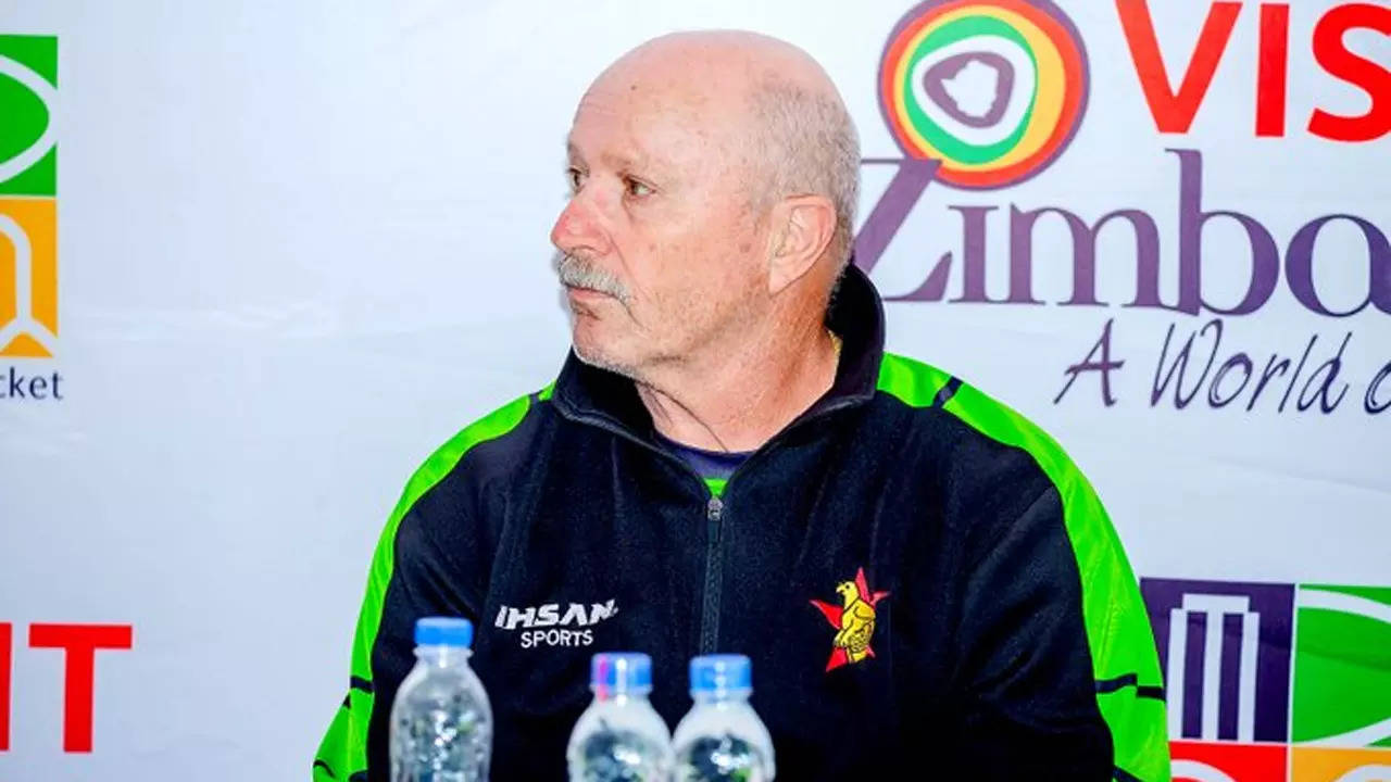 World Cup: Zimbabwe coach Dave Houghton quits after World Cup failure