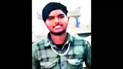 Handcuffed & holding a pistol, gangster killed in Jandiala encounter with cops