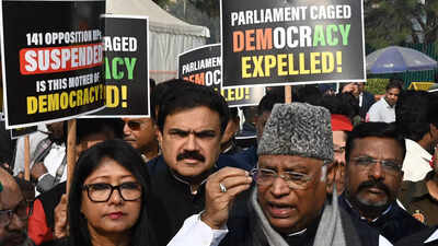 People holding constitutional positions becoming part of party politics, says Congress president Mallikarjun Kharge