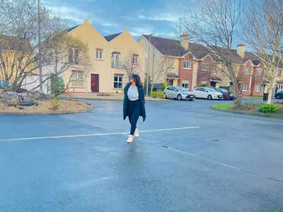 Anbe Vaa actress Delna Davis enjoys a vacation with friends in Ireland