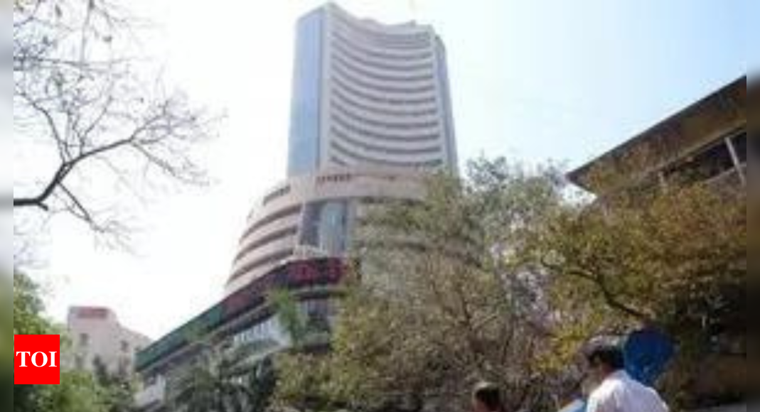 Sensex rebounds 1,000 pts intraday on local buying – Times of India