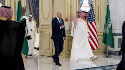 US prepares to lift ban on sales of offensive weapons to Saudi Arabia