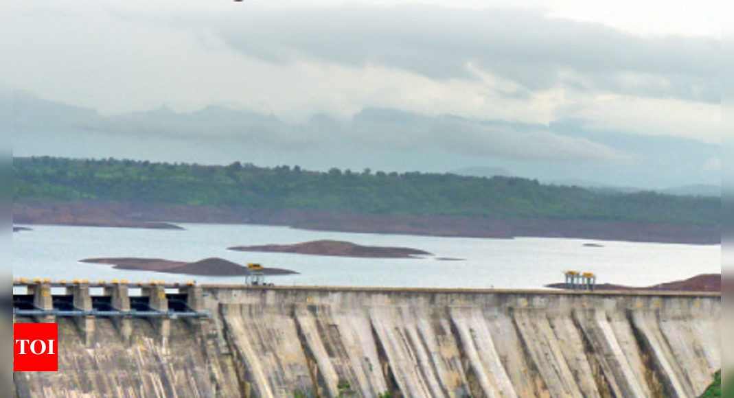 Water Crisis: Water crisis looms as stocks in Maharashtra's dams down ...