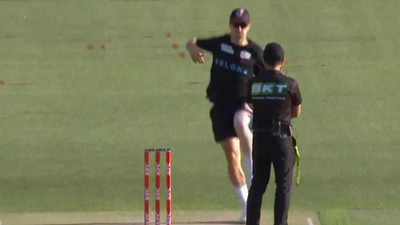 Watch: Tom Curran intimidates official, banned for four BBL games; Sydney Sixers vow to appeal