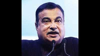 Gadkari: Develop spaces along highways for tourism