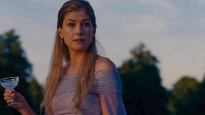 Rosamund Pike expresses 'bewilderment' over the love for her role in 'Saltburn'