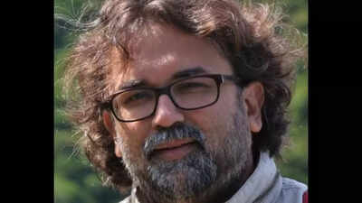Senior Indian Institute of Kanpur professor Sameer Khandekar died on stage