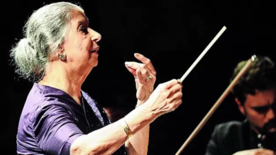 Of sarees & soirees: Choral music conductor sweeps Bach to the past