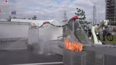 This 'flying dragon' robot can extinguish fires from a distance