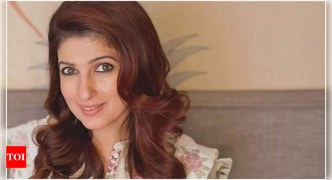 Twinkle Khanna Reveals She Was Starving And Survived Only On Roasted   Photo 