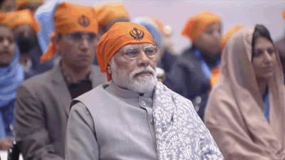 PM Modi honors sacrifice of Sahibzadas on 'Veer Baal Diwas', flags off march-past
