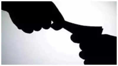 UP cop held for taking bribe from gang rape accused
