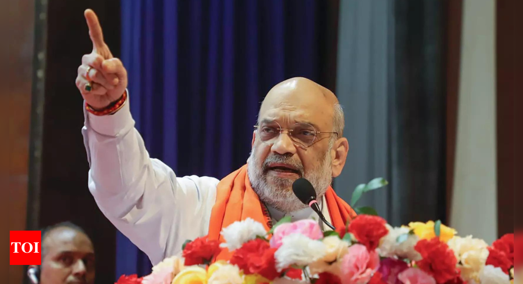 Kolkata News Amit Shah sets target of 35 Lok Sabha seats in 2024 for