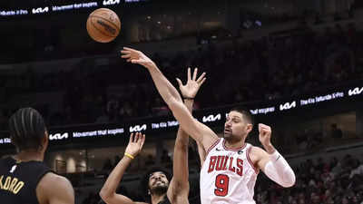 Chicago Bulls center Nikola Vucevic to miss time with groin strain